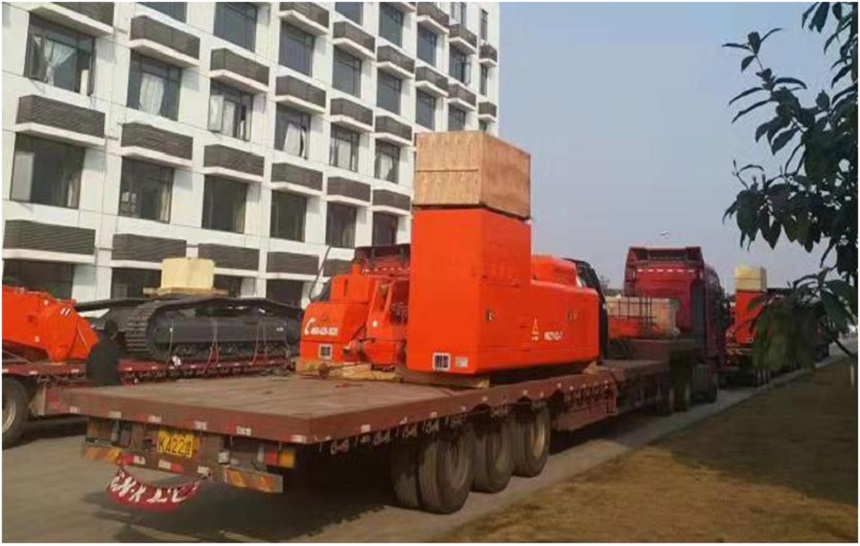 邦立電動(dòng)挖掘機(jī)發(fā)貨.jpg 邦立電動(dòng)挖掘機(jī)發(fā)貨.jpg