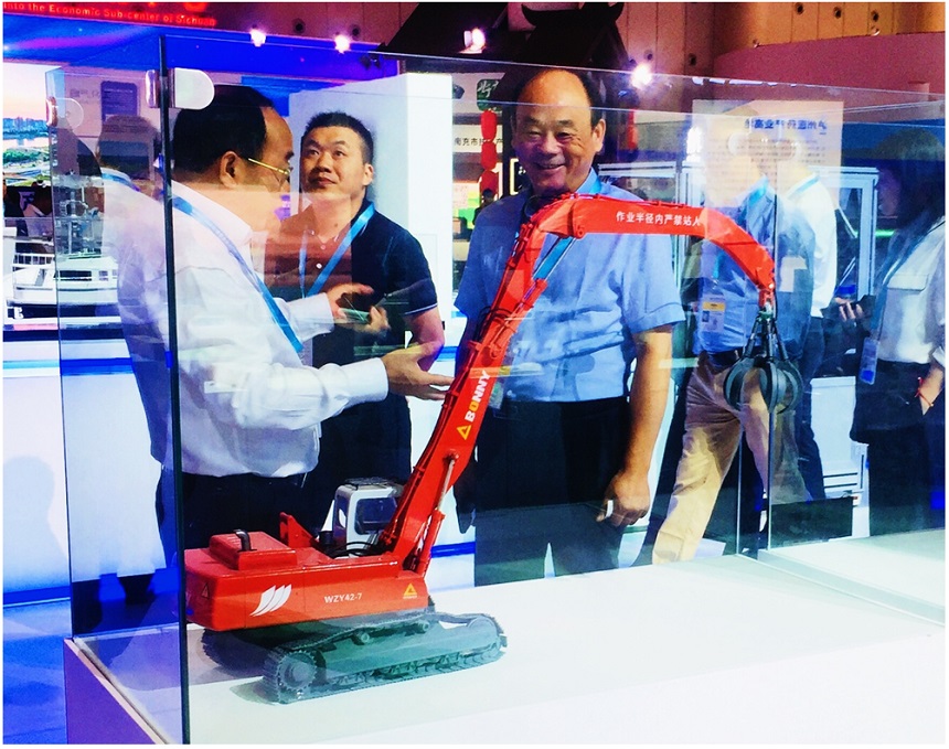 抓鋼機、抓料機.jpg 抓鋼機、抓料機.jpg