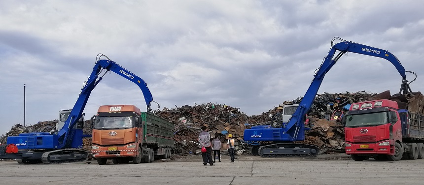 抓鋼機(jī).jpg 抓鋼機(jī).jpg