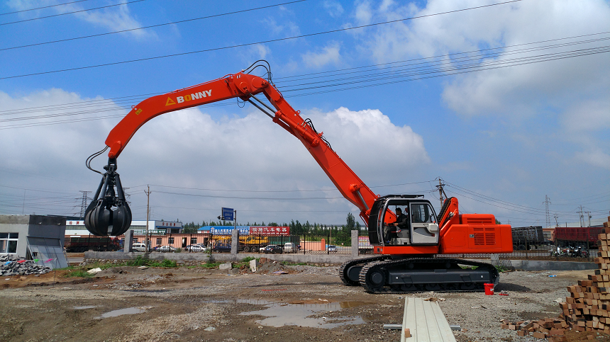 抓鋼機.png 抓鋼機.png