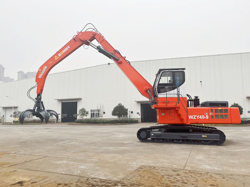 抓鋼機(jī).jpg 抓鋼機(jī).jpg